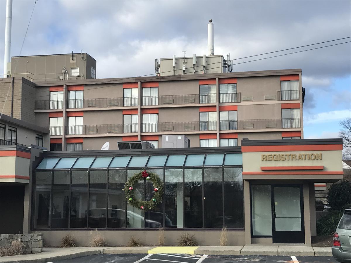 Howard Johnson By Wyndham Milford/New Haven Экстерьер фото