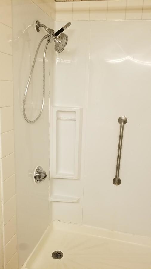 Howard Johnson By Wyndham Milford/New Haven Экстерьер фото